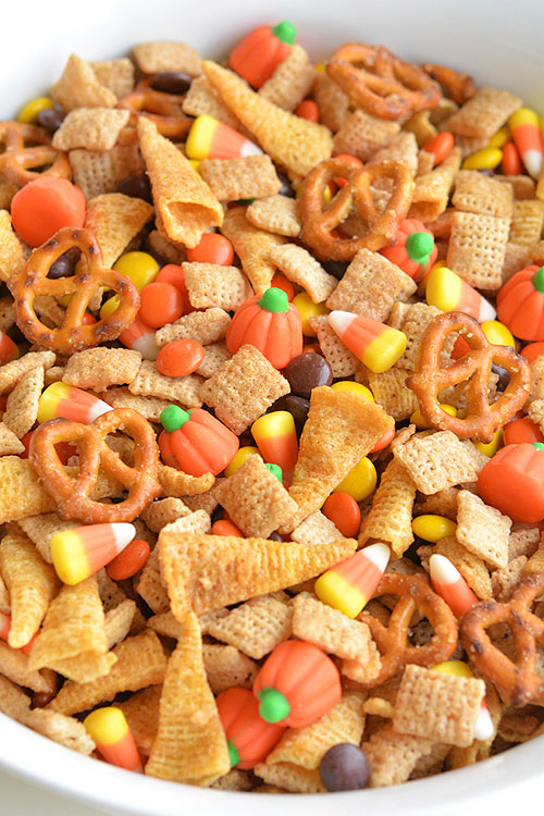 Halloween Harvest Hash Chex Mixer. Halloween Harvest Hash Chex Mixer. Halloween party food ideas. Halloween spooky chex mixer ideas. Halloween treat recipes ideas. Halloween spooky foods ideas for adults. Halloween dessert recipes for party. Easy Halloween food ideas. Halloween tricks and treats food ideas. Halloween food ideas. Halloween dessert ideas. Halloween food ideas for adults.