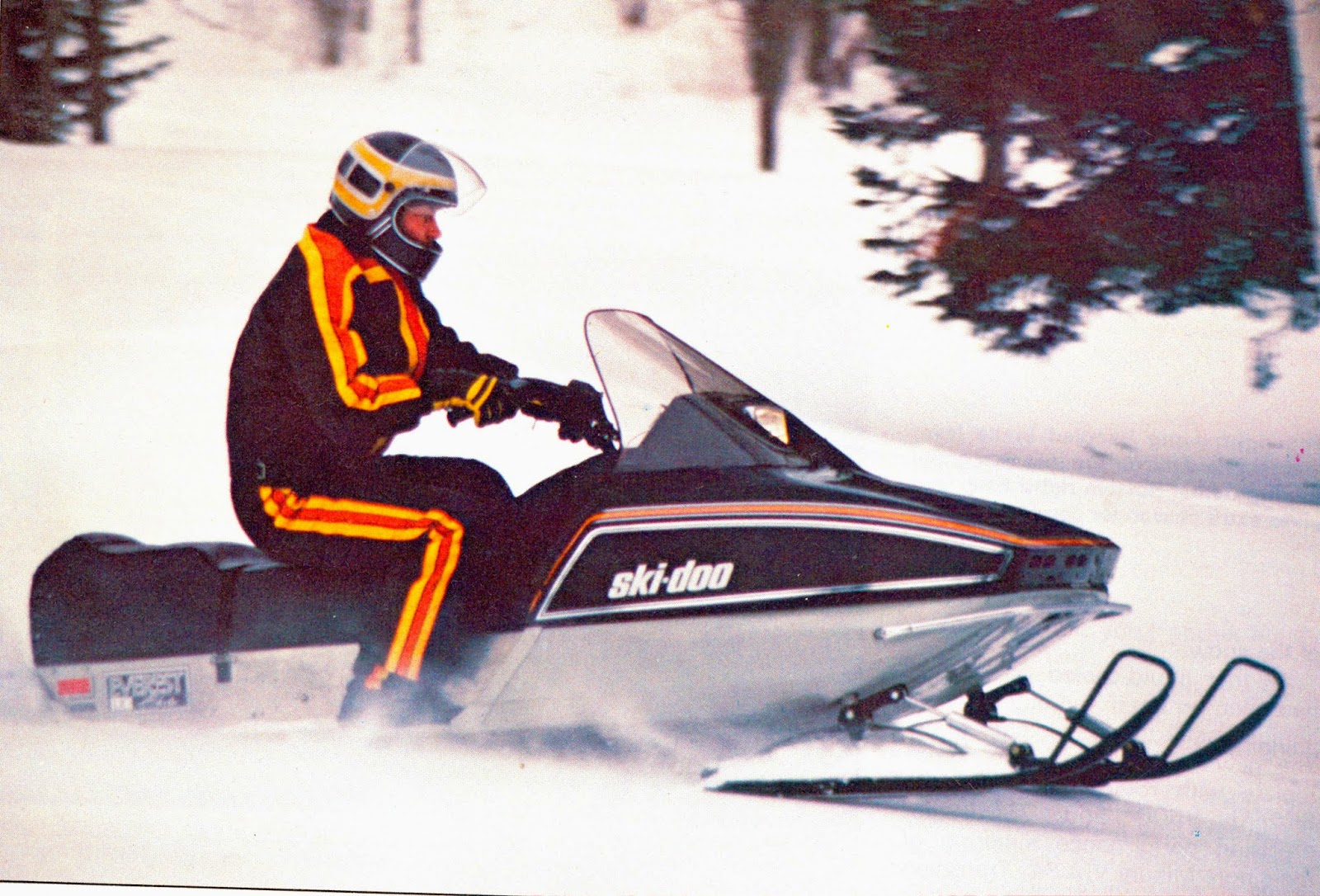 CLASSIC SNOWMOBILES OF THE PAST THE 1980 SKIDOO EVEREST L/C