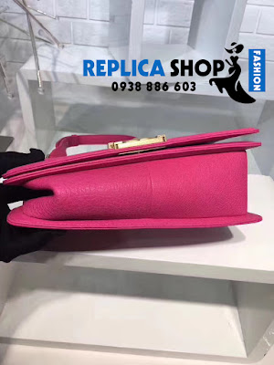 Túi xách Chanel Boy Màu Hồng Đậm Túi xách Chanel Boy Màu Hồng Đậm