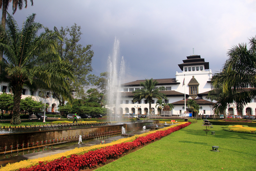 First Time Travellers Guide to Bandung Indonesia - The Diary Of A