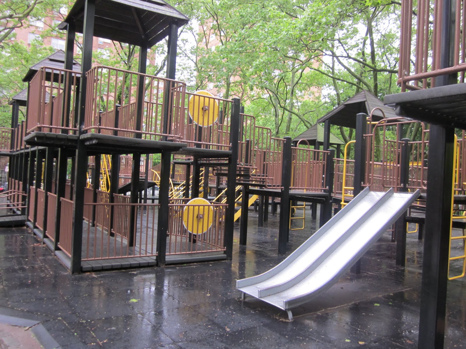 The Tour de Brooklyn Playgrounds Playground Tour Stop 3 Fort Greene