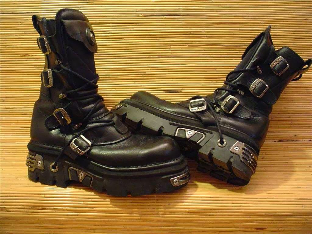 Maret 2014 DM  Shoes Sepatu  Custom