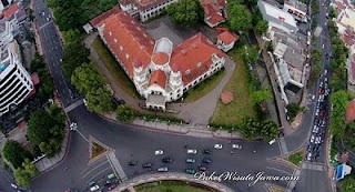 tempat wisata di jawa tengah lawang sewu