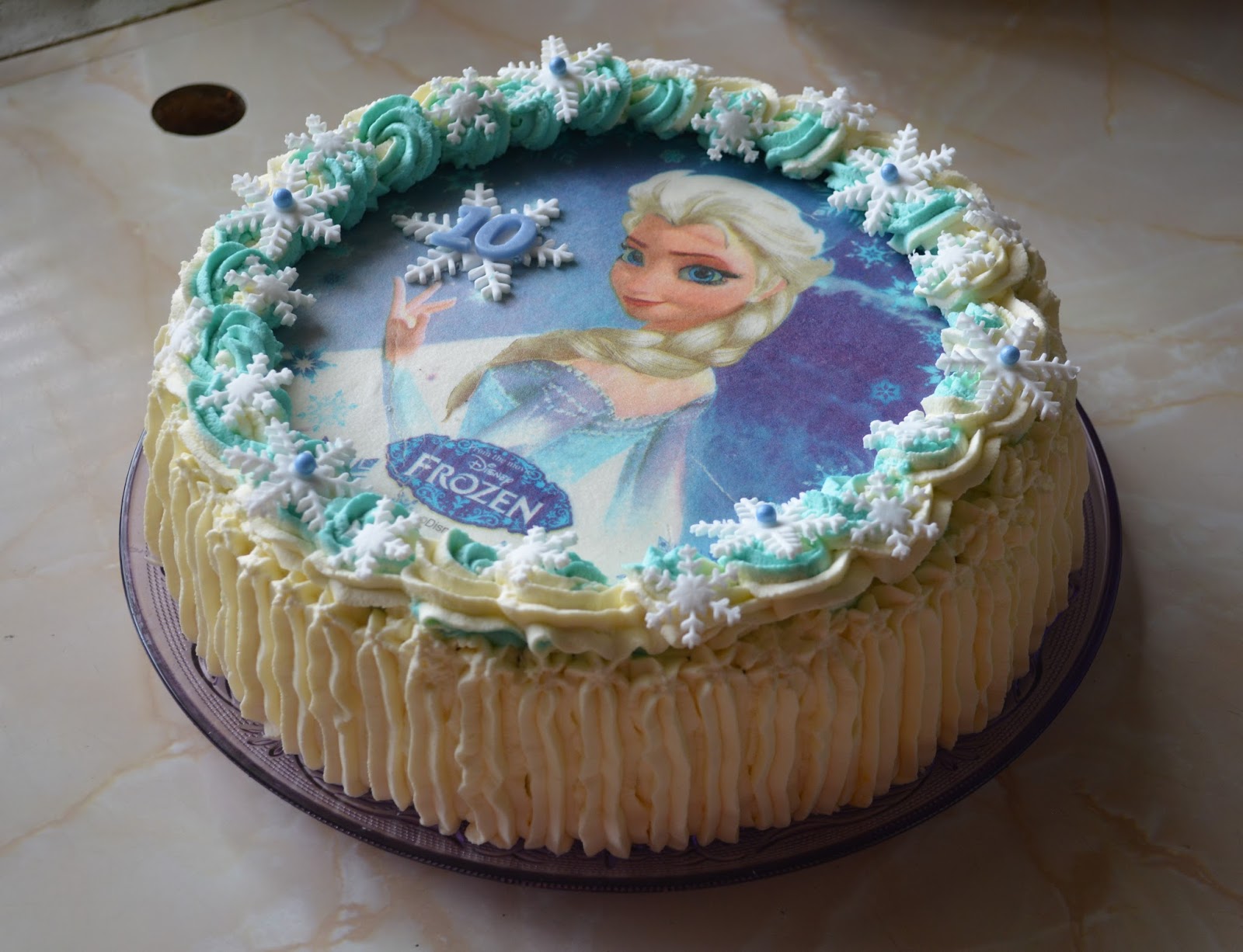 Omin Kätösin... Frozen Elsakakku