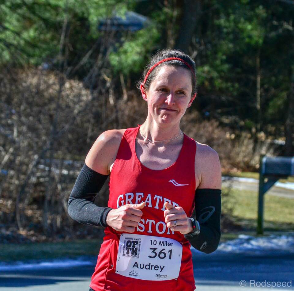 corre! run! run like a llama! Old Fashioned 10 Mile Race Report