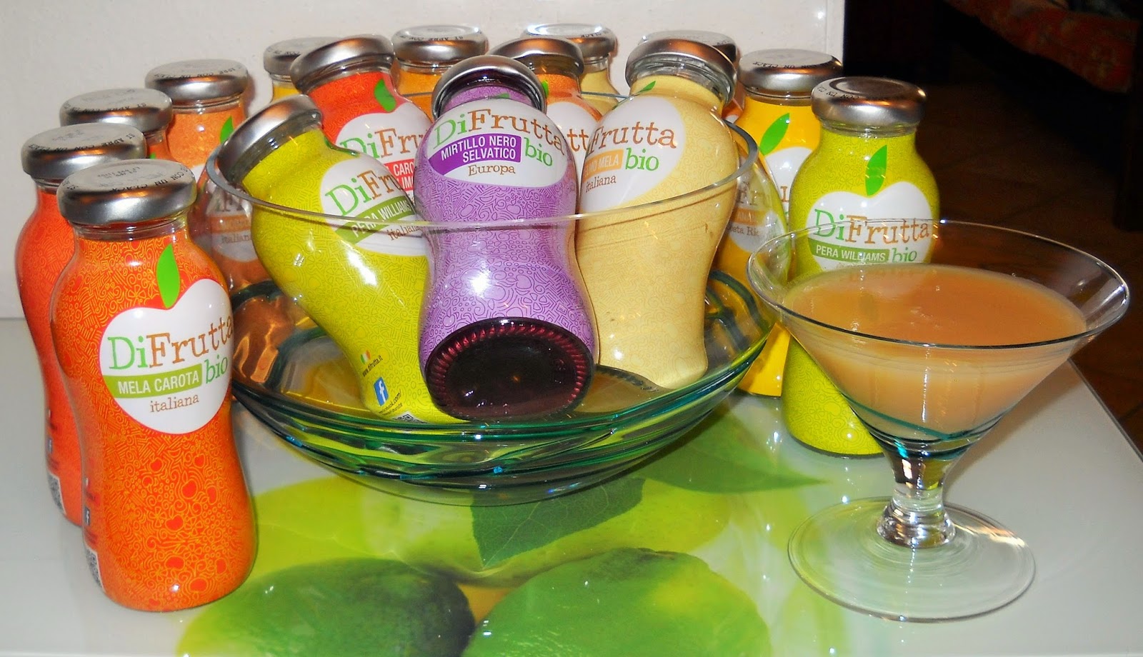 I profumi della mia casa: Bevande Futuriste Succhi DiFrutta