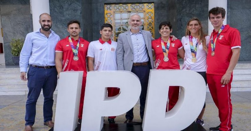 IPD y MINEDU rinde homenaje a deportistas que lograron histórico récord en IV Juegos Suramericanos IPD y MINEDU rinde homenaje a deportistas que lograron histórico récord en IV Juegos Suramericanos