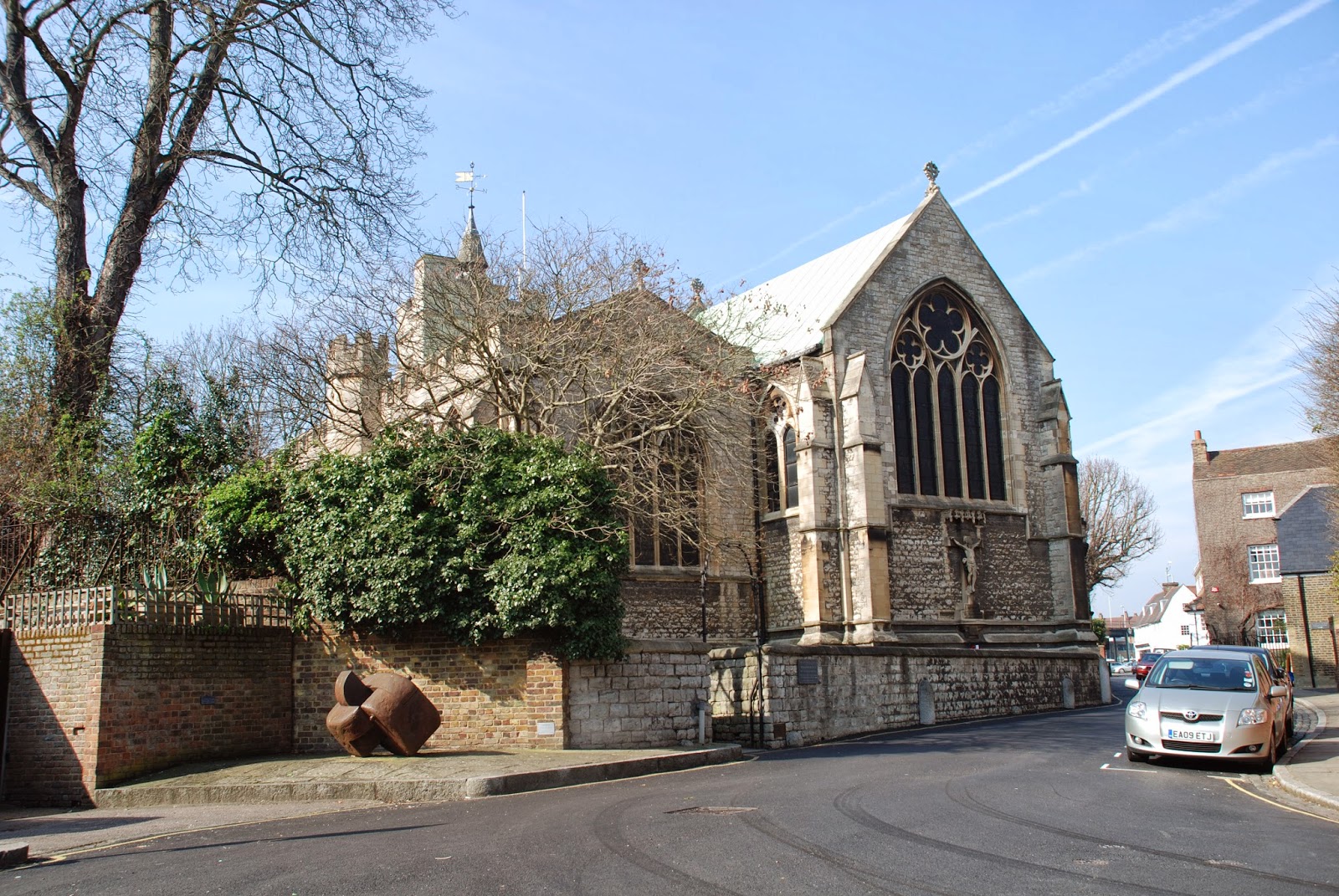 St. Nicholas' Church, Church Street, Chiswick Best dog walks in West London: Part 2: Thames Tow Path