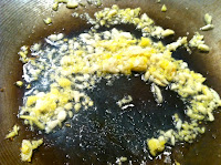 minced ginger garlic wok loh see fun