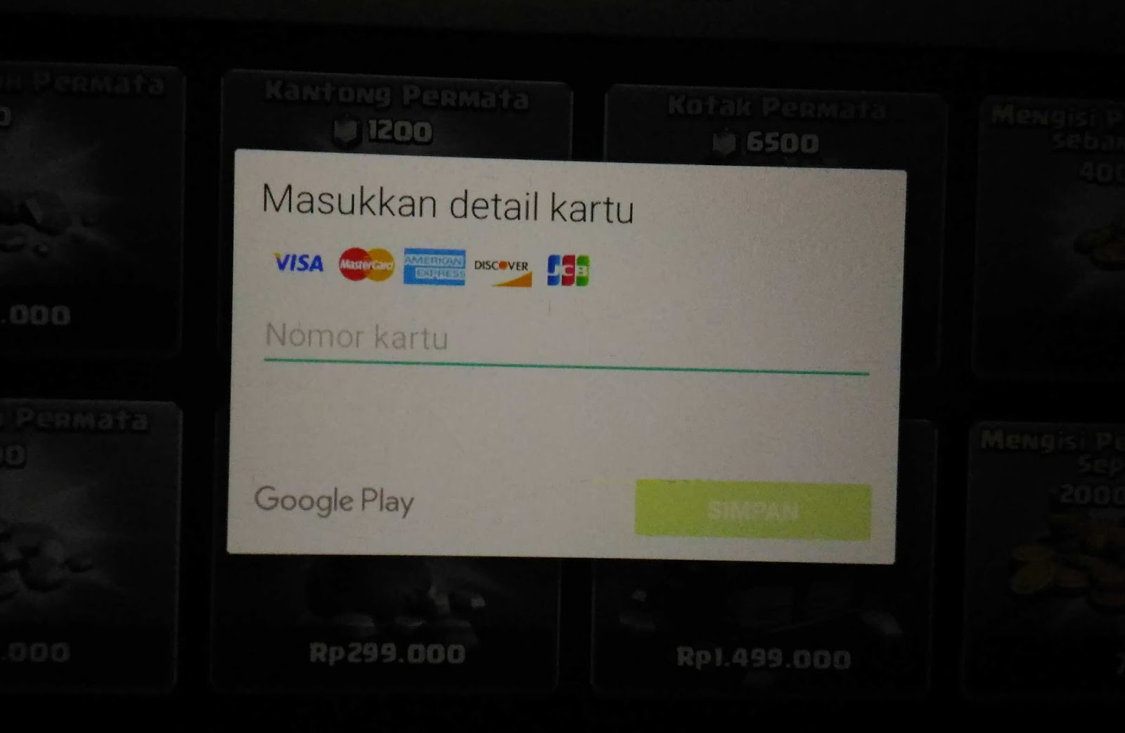 memiliki peranan penting untuk membangun desa yang besar lengan berkuasa dan solid dalam waktu yang singk Inilah 3 Cara Praktis Membeli Gems (Permata) Clash Of Clans Terbaru
