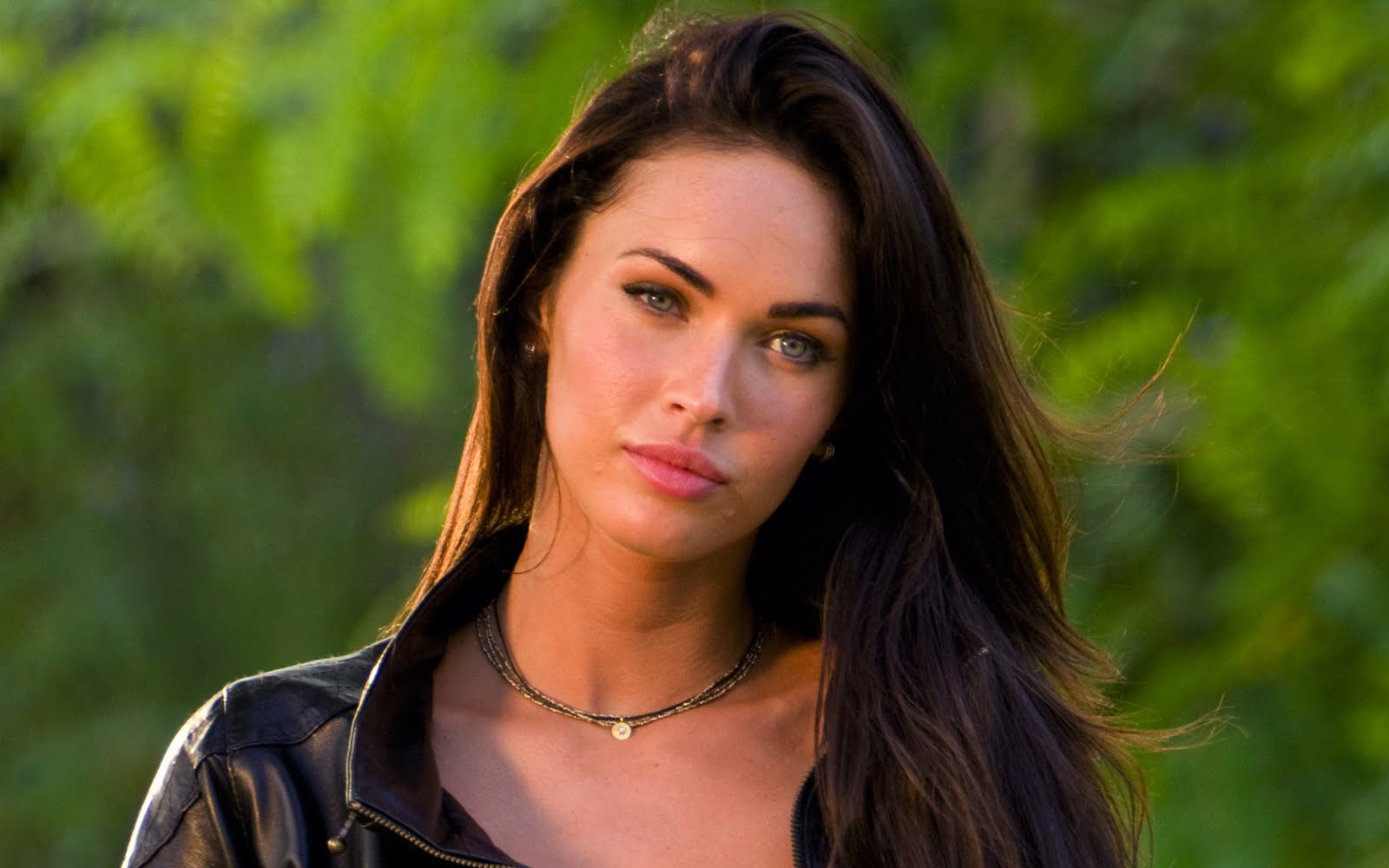 Showing Porn Images for Star wars megan fox gifs porn | www ...
