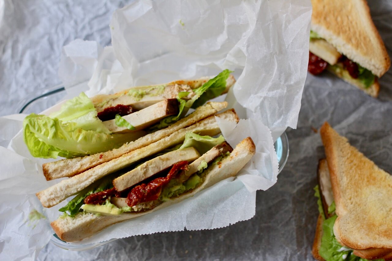 Veganes Club Sandwich Rezept mit Cashew Mayonnaise
