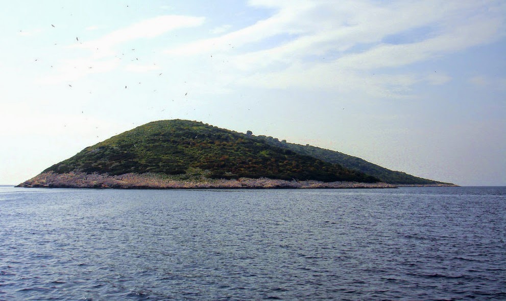 Симс 4 выживание на необитаемом острове. Марианские острова остров гуам. Страндед дип острова. Остров курумба. Остров моди.