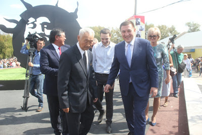 Pamjatnik Tsoy 11 karaganda2