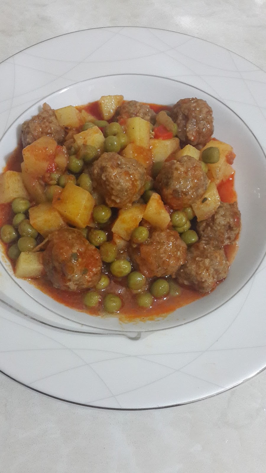 Köfteli Bezelye Yemeği Köfteli Bezelye Yemeği
