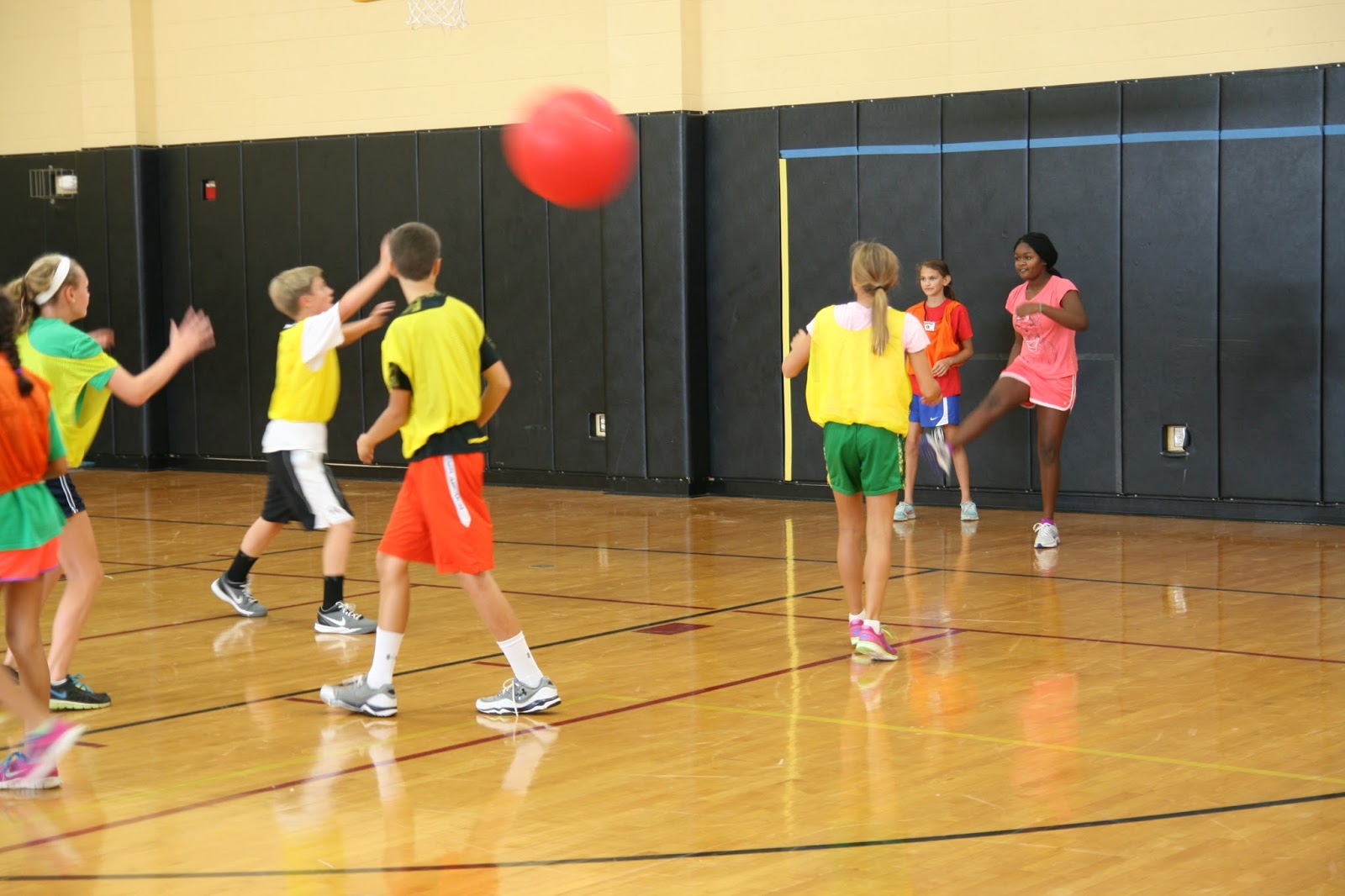 Calvert School Physical Education and Athletics 6th Grade PE Class is