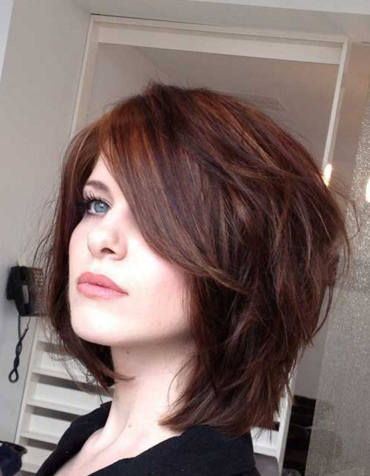 Model rambut bob pendek warna mahogany Model rambut bob pendek warna mahogany
