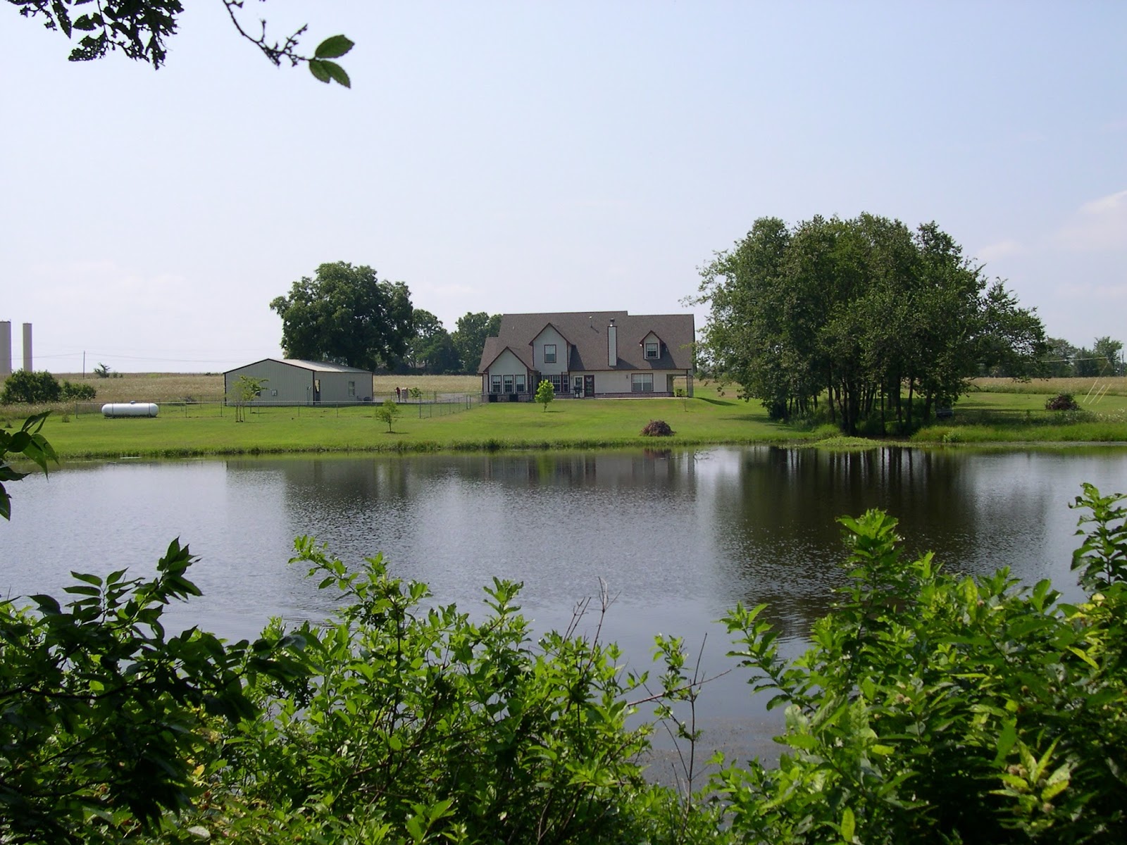 Peak Discounters Home, Shop, Pond, Land For Sale at Fort Gibson Lake