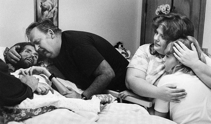 23 Heart-Breaking Images Captured Before People’s Death Show Why We Shouldn’t Take Our Loved Ones For Granted