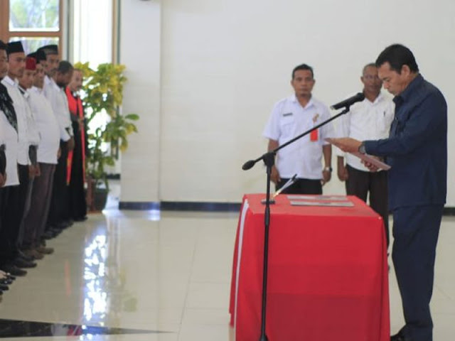 Muh Din Lantik Ratusan Anggota BPD di Maba dan Wasile Muh Din Lantik Ratusan Anggota BPD di Maba dan Wasile