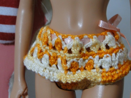 Roupa de Praia de Crochê Para Barbie, por Pecunia MillioM Roupa de Praia de Crochê Para Barbie, por Pecunia MillioM