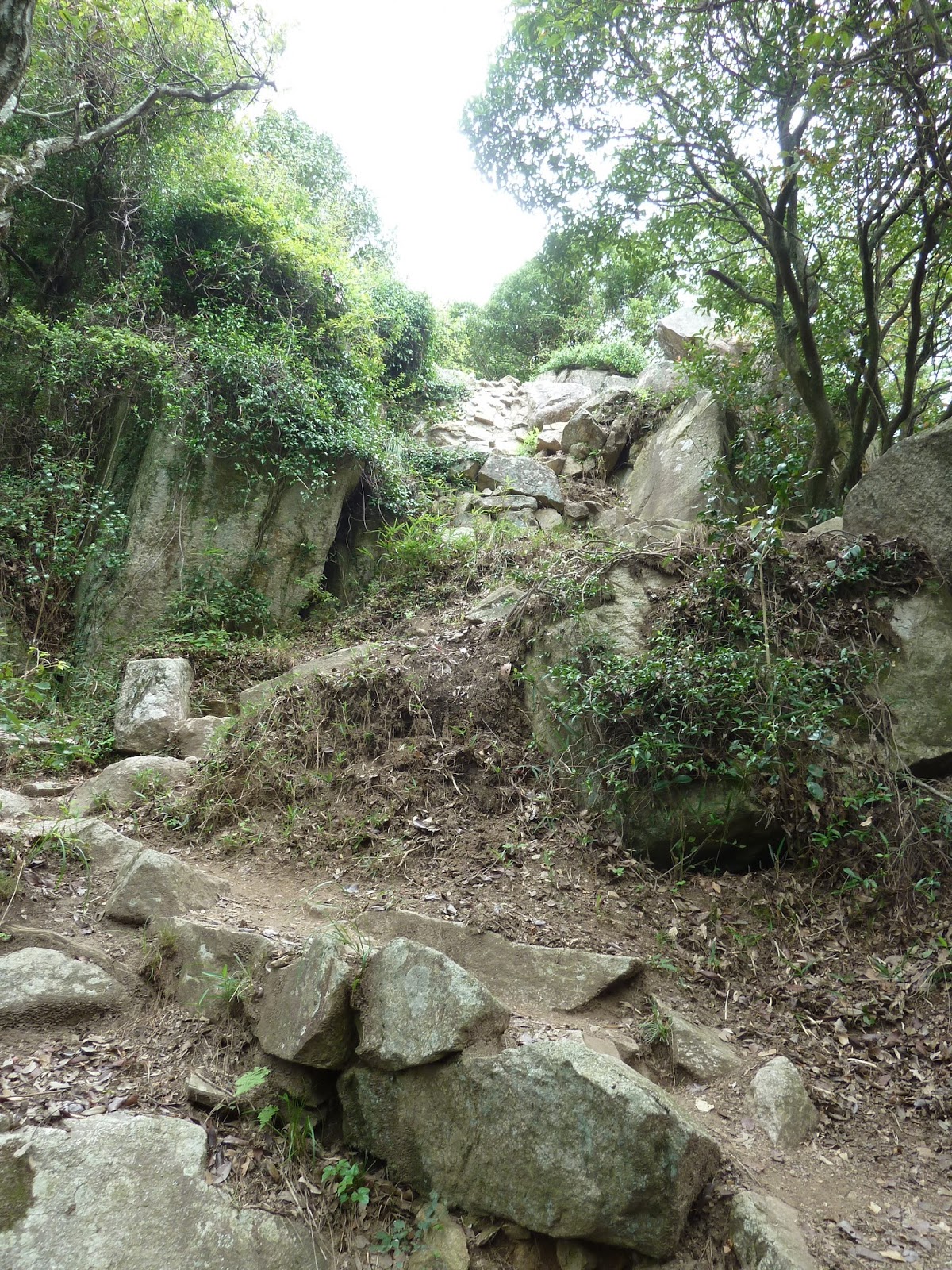 鍋蓋山の急勾配箇所