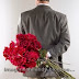 Imágenes de amor - Imágenes de San Valentín - Hombre con ramo de rosas rojas 