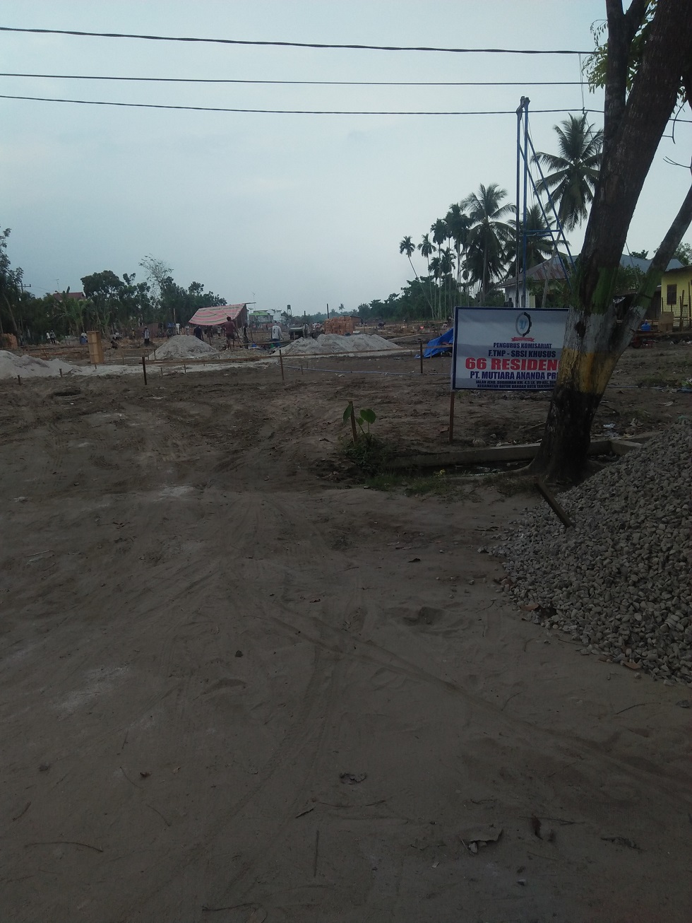 Salah satu lokasi usaha properti perumahan di Kota Tanjungbalai Salah satu lokasi usaha properti perumahan di Kota Tanjungbalai