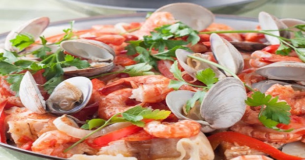 Portuguese Seafood & Fish Cataplana Recipe Portuguese Seafood & Fish Cataplana Recipe