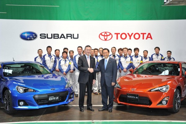 Mua xe thể thao Toyota 86 hay Subaru BRZ tại Việt Nam ? toyotaft86 subaru brz 2 - - Mua xe thể thao Toyota 86 hay Subaru BRZ tại Việt Nam ?