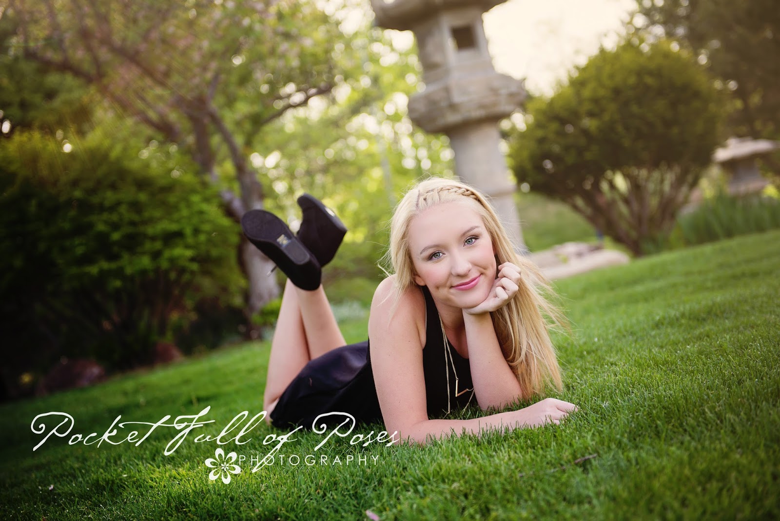 Pocket Full of Poses Photography Samantha Senior Photos