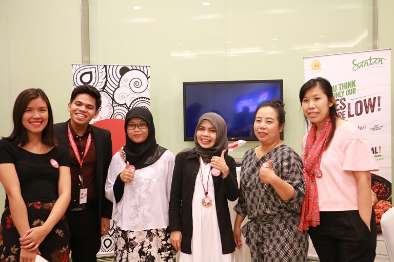 Serunya Perayaan Airasia Bloggers Community Aabc 3rd Anniversary Tᖇᗩᐯeᒪeᖇieᑎ