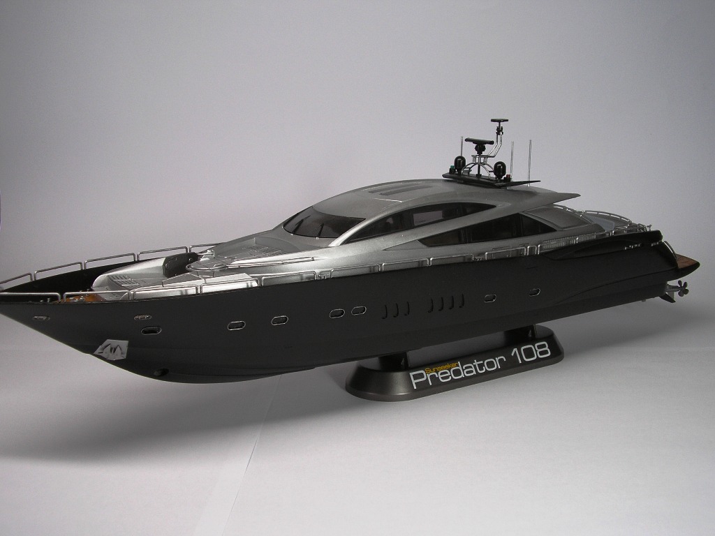 Sunseeker Predator 108 inside