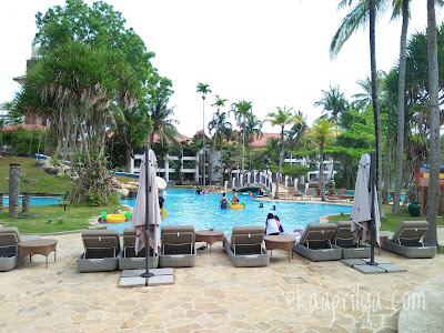 eka aprilya liburan di bintan lagoon resort