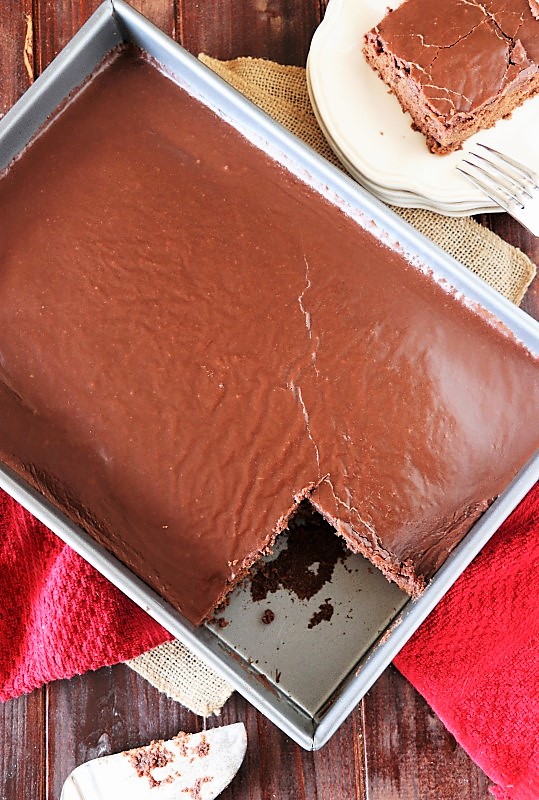 Hershey's Chocolate Syrup Cake