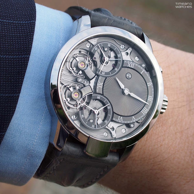 Wristhot of the Armin Strom Mirrored Force Resonance with guilloché dial