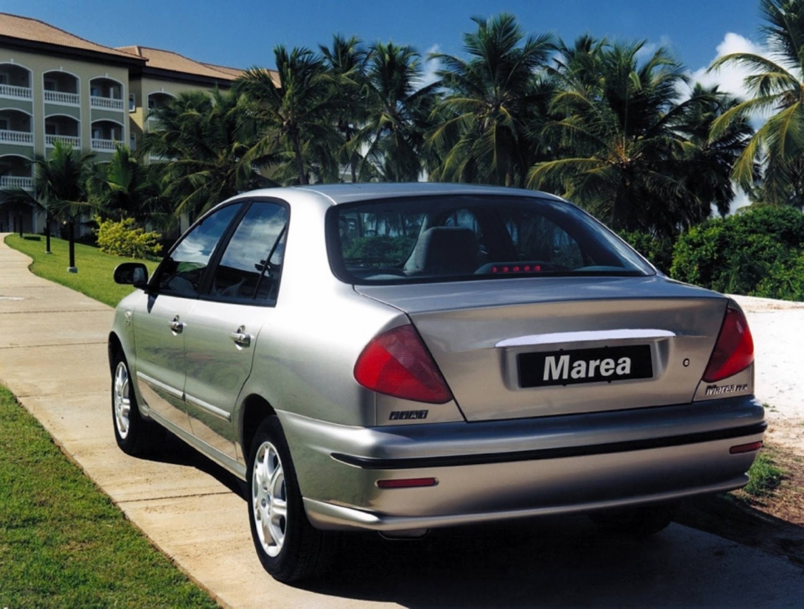 Fiat Marea e Weekend 2003 preços, versões e detalhes