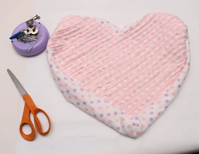 DIY Faux Chenille Valentine Heart Pillow Tutorial