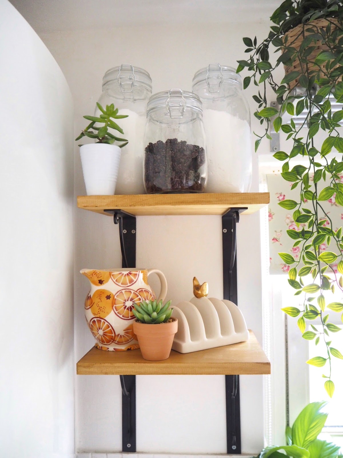 DIY Scaffold Shelves using pine planks Dove Cottage