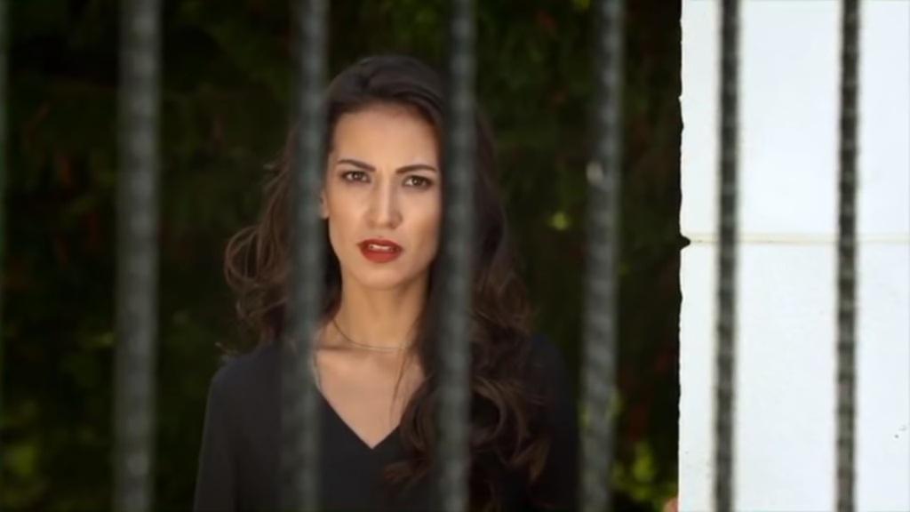 Elif odcinek 432: Arzu przychodzi na farmę Emiroglu! Aysel po raz kolejny zostaje pobita przez męża! [Streszczenie + Zdjęcia]