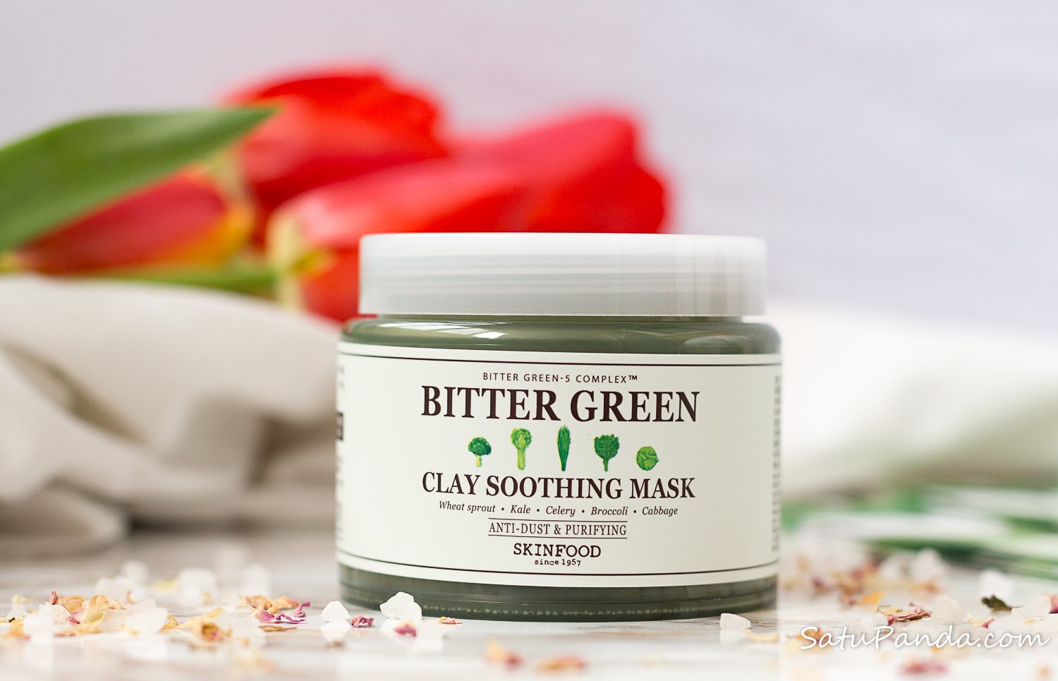 Bitter green маска. грин ти матча маска многоразовая. Grin tia маска green tea cleansing mask. маска для лица с медом aichun beauty. Green clay mask.
