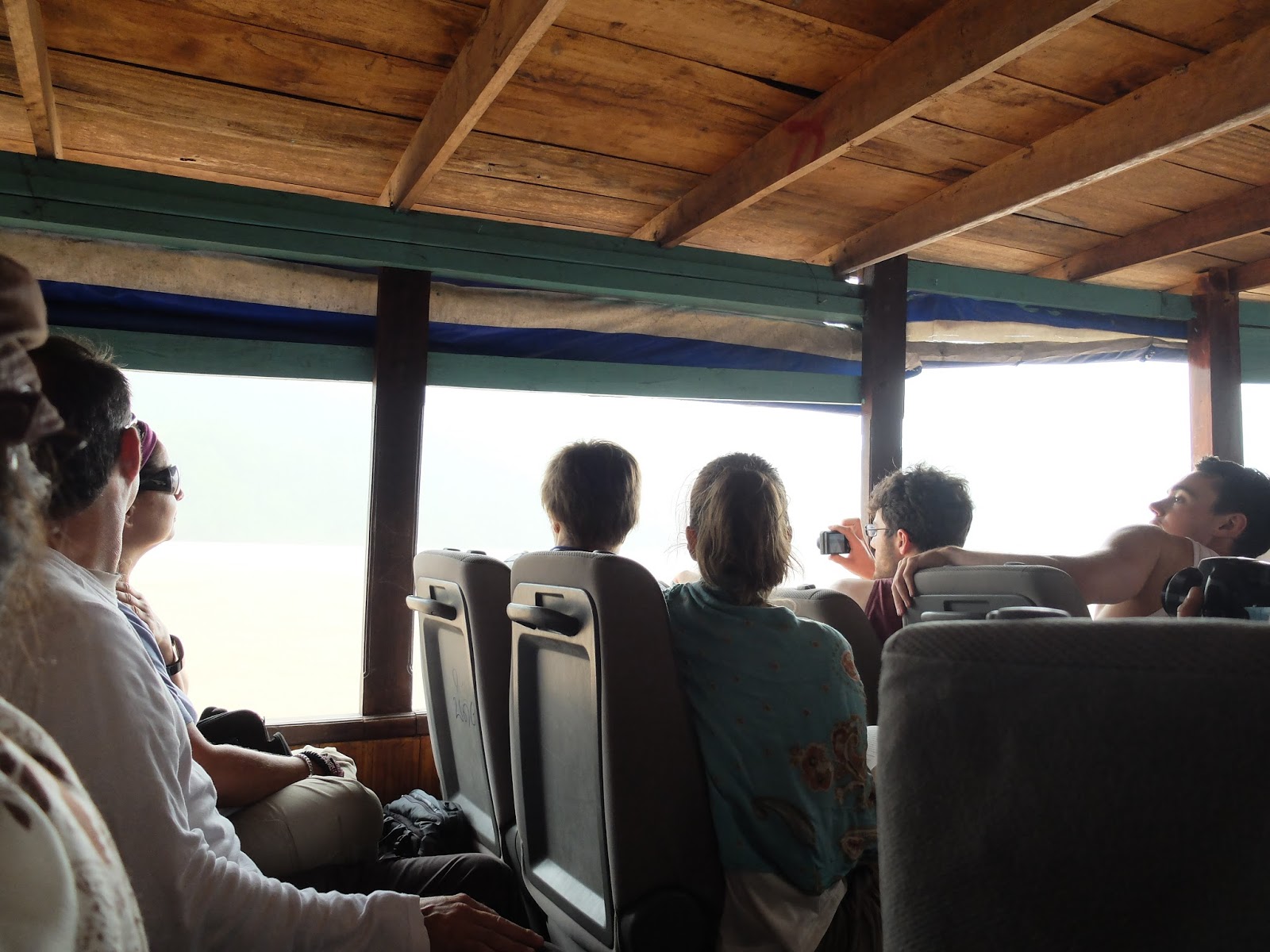 World Traveler Diary: タイからラオスへ スローボートの旅-後編-