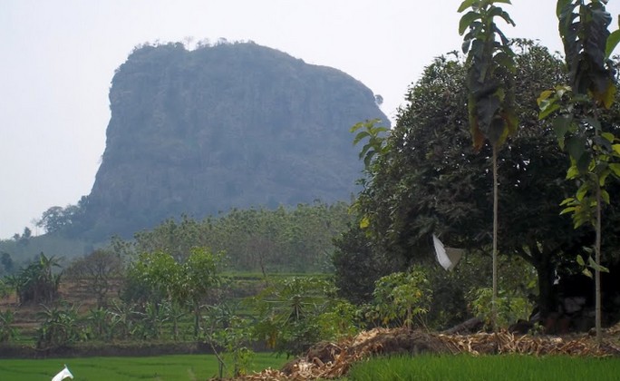 Pesona Keindahan Wisata Gunung Gajah di Randudongkal