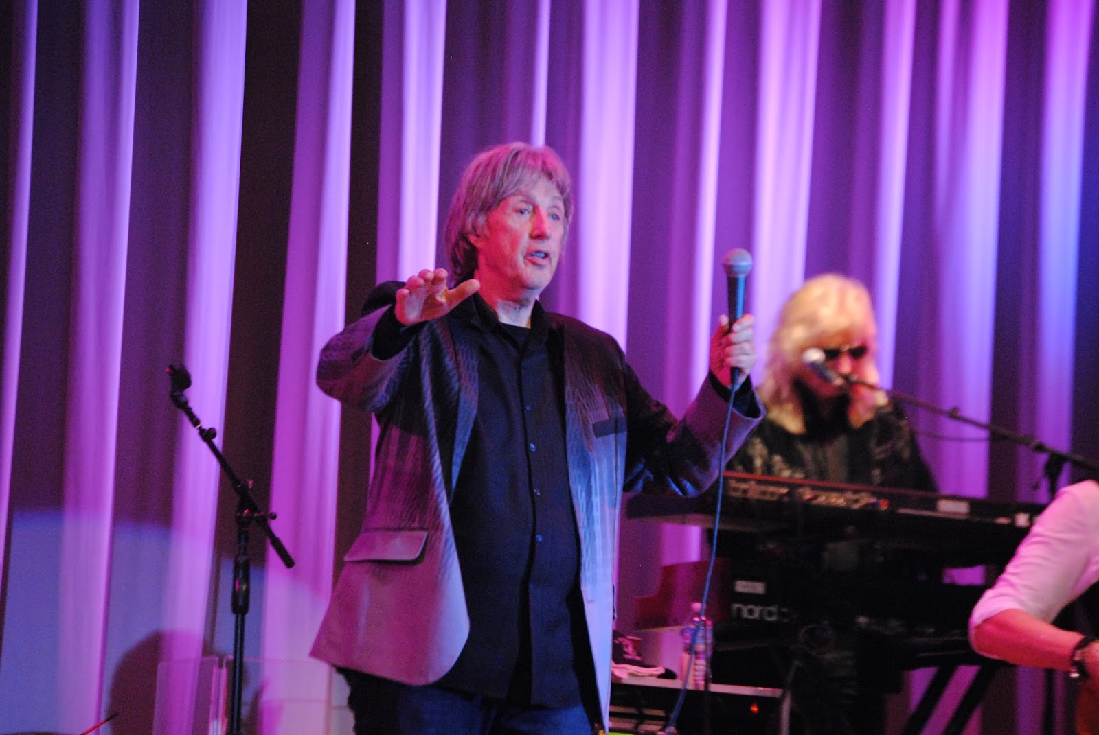 HITS Three Dog Night Concert Review