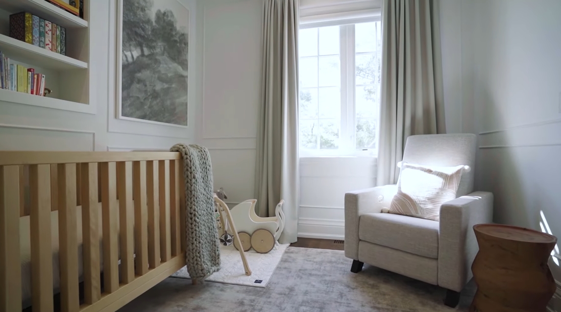 Tour 100 Snowdon Ave, Toronto vs. 43 Interior Design Photos