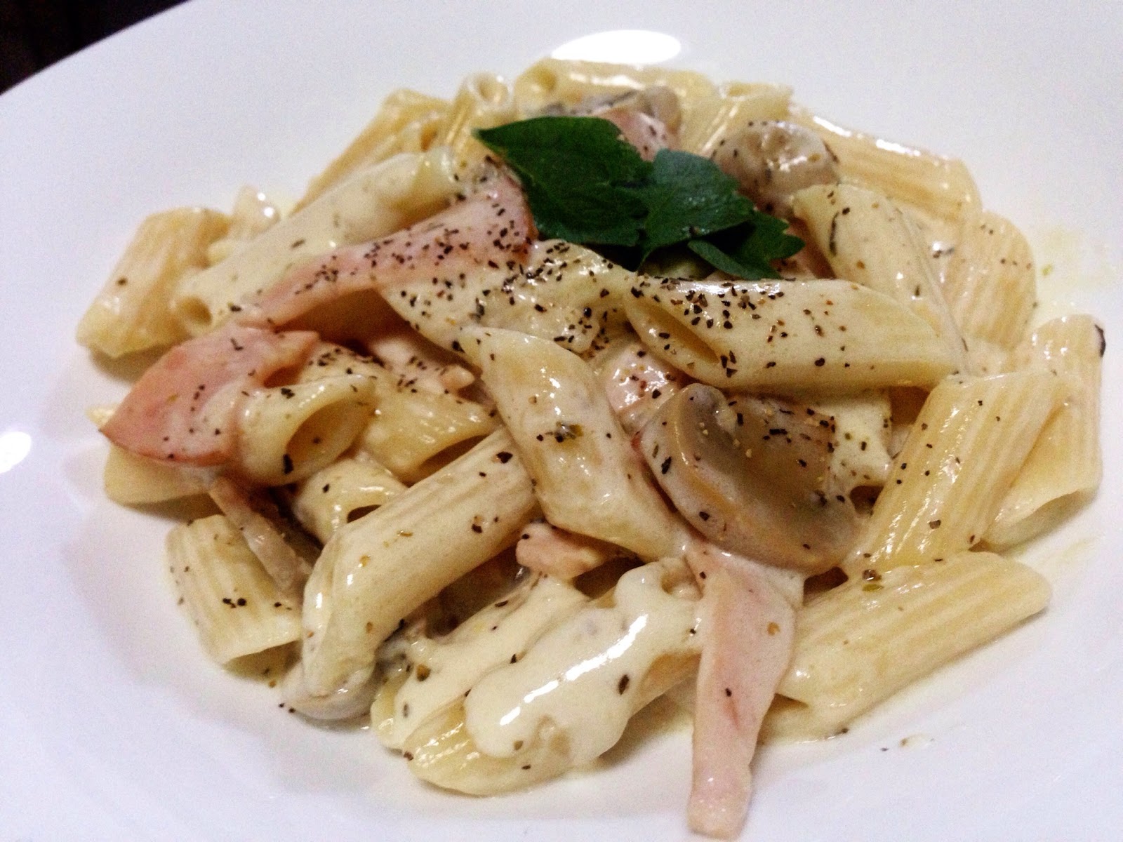 My Kitchen, My Rules: Pasta in Cream sauce