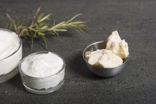 Beurre de karité et de l'huile d'argan Beurre de karité et de l'huile d'argan