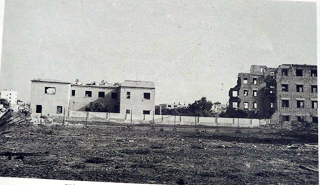 Edificios afectados por la explosión en las cercanías de la Base de Defensas Submarinas. Imagen: http://erandaluysuvocabulario.blogspot.com/2013/08/explosion-de-un-polvorin-de-la-armada.html Explosión de un polvorín de la Armada en Cádiz de 1947.