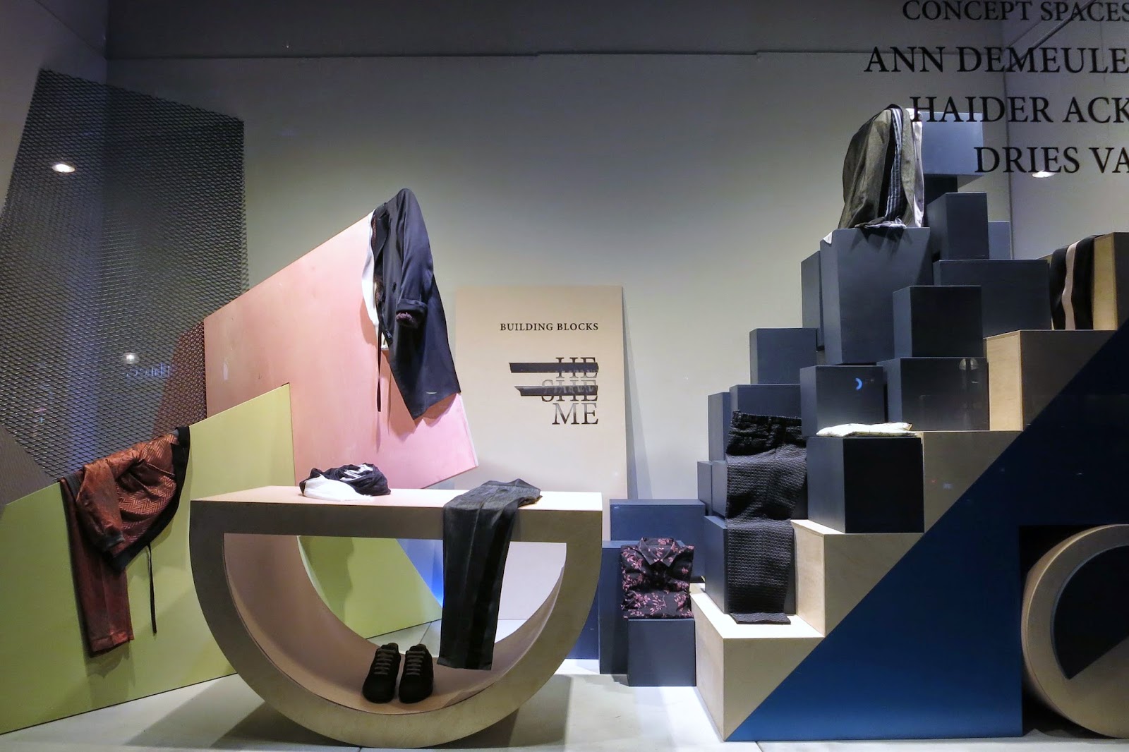 RetailStoreWindows.com: Selfridges, London