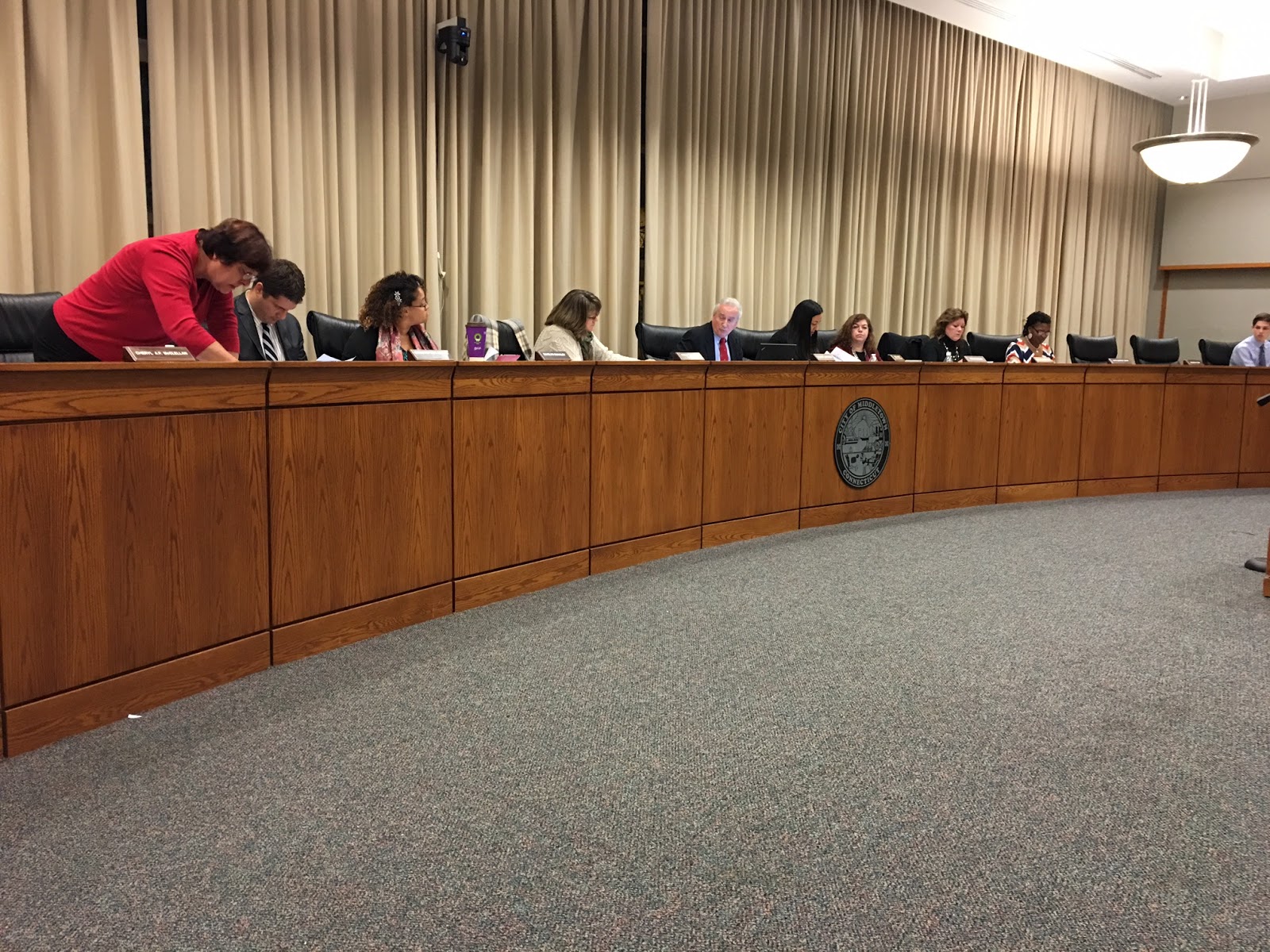 Middletowneye Board Of Ed Starts Meeting On Sad Note
